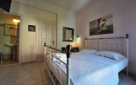 Antigoni Apartments